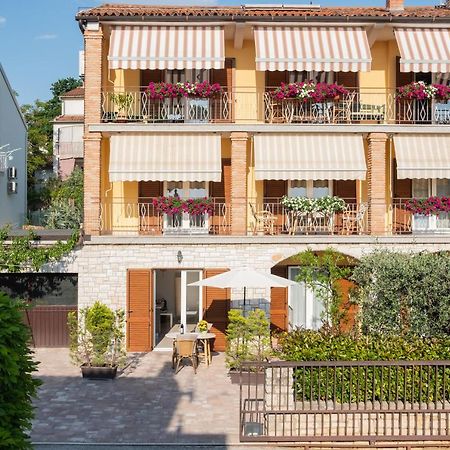 Apartmani Jolly Porec: Blizu Centra I Mora Zewnętrze zdjęcie