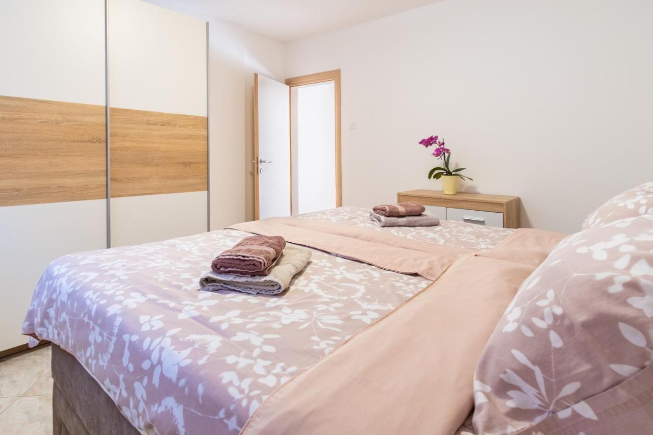 Apartmani Jolly Porec: Blizu Centra I Mora Zewnętrze zdjęcie