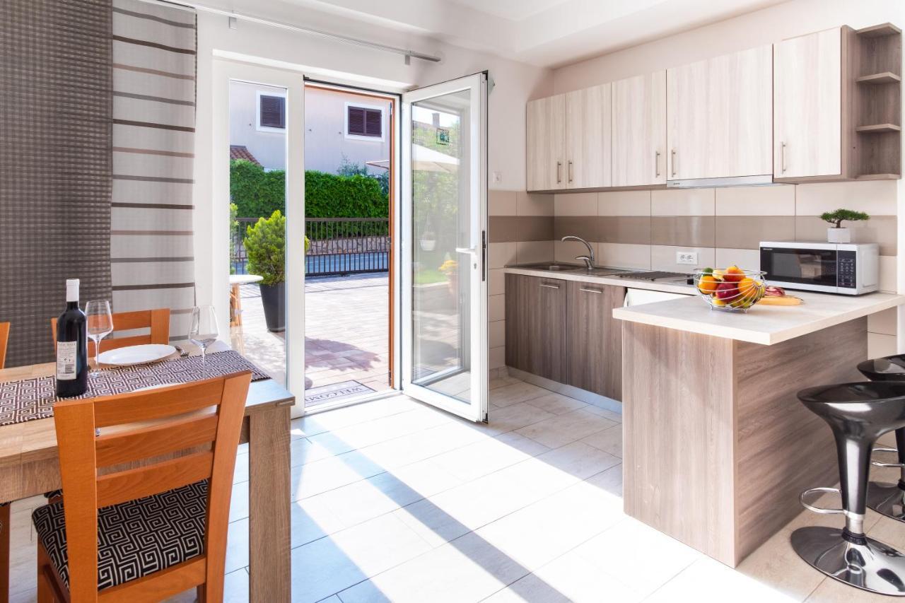 Apartmani Jolly Porec: Blizu Centra I Mora Zewnętrze zdjęcie